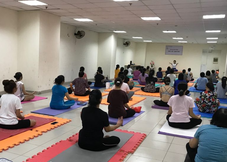 Khai giảng CLB Yoga Chung Cư